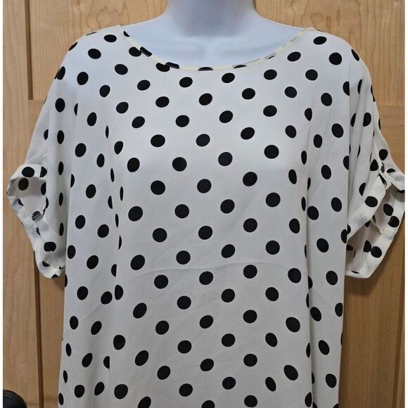 Maurices Polka Dot Womens Top With Zipper & Rolled Sleeves - Large - Picture 2 of 5